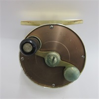 アルキュオン　ベビートラウトフライリール